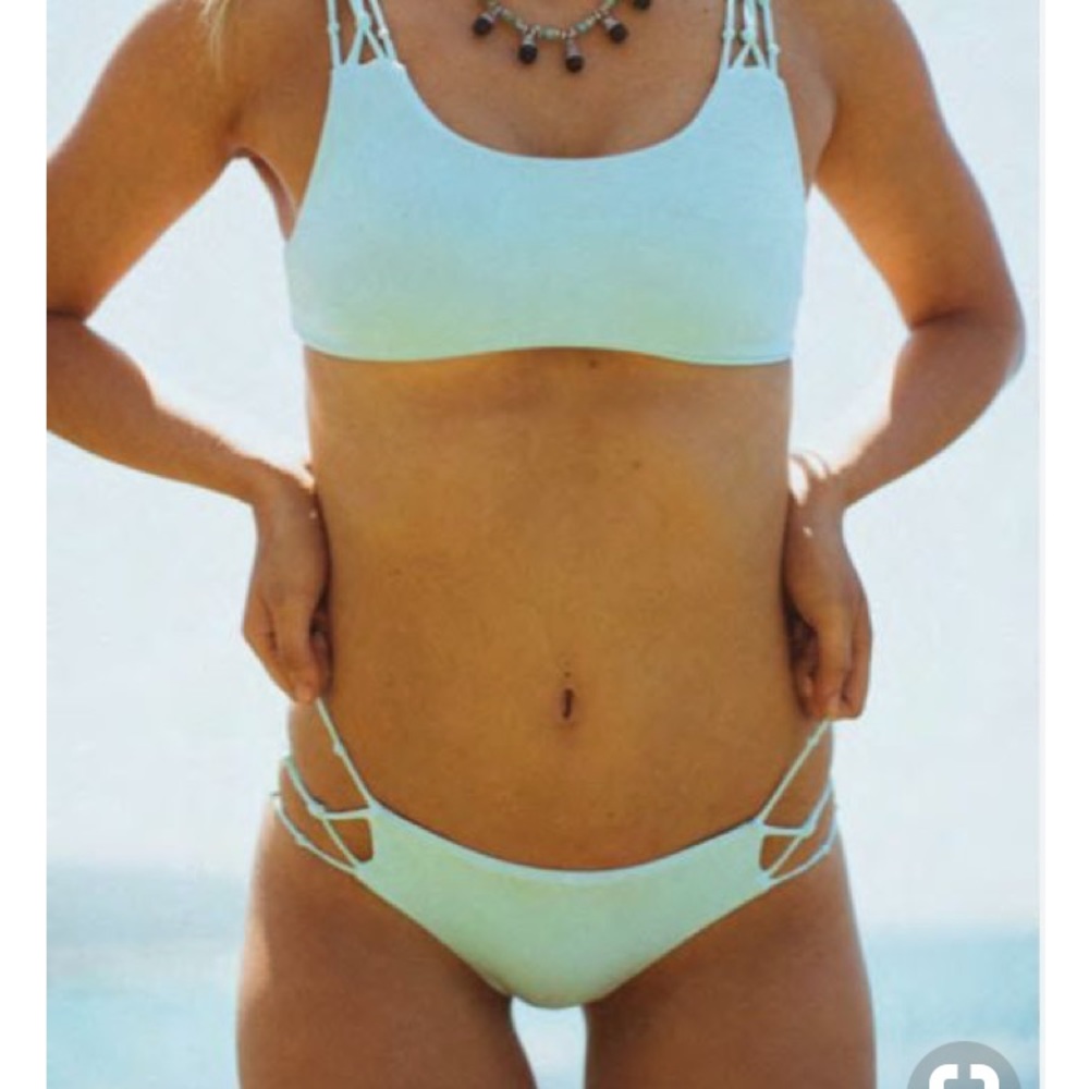 ISO KOAH bikinis